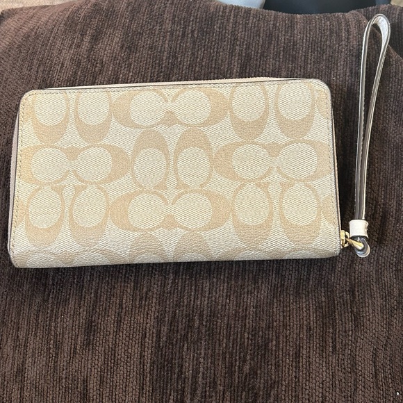 Coach wallet - Picture 2 of 3